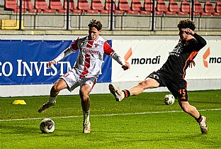  autor: Martin Kramsk�