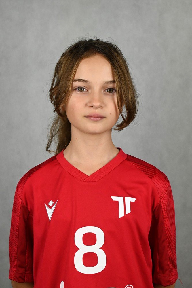 Tamara Svetlkov #8